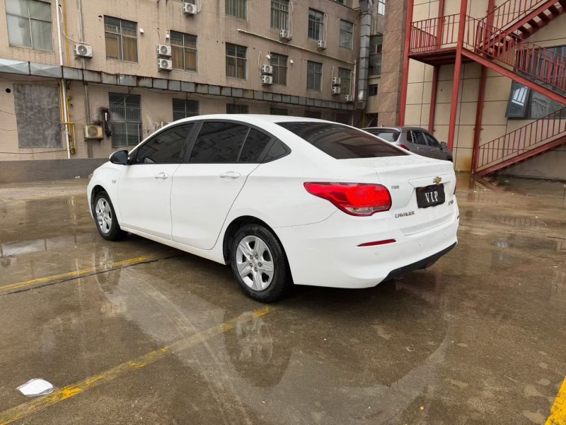 宿迁18年吉利博越7