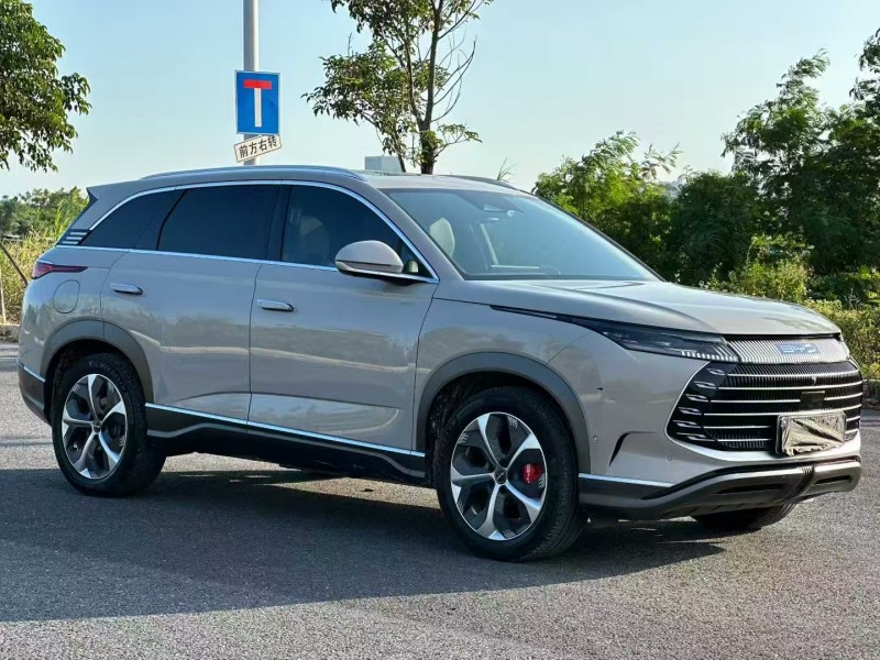 佛山24年比亚迪护卫舰2