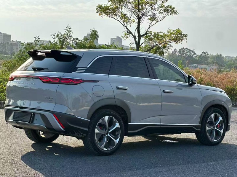 佛山24年比亚迪护卫舰8