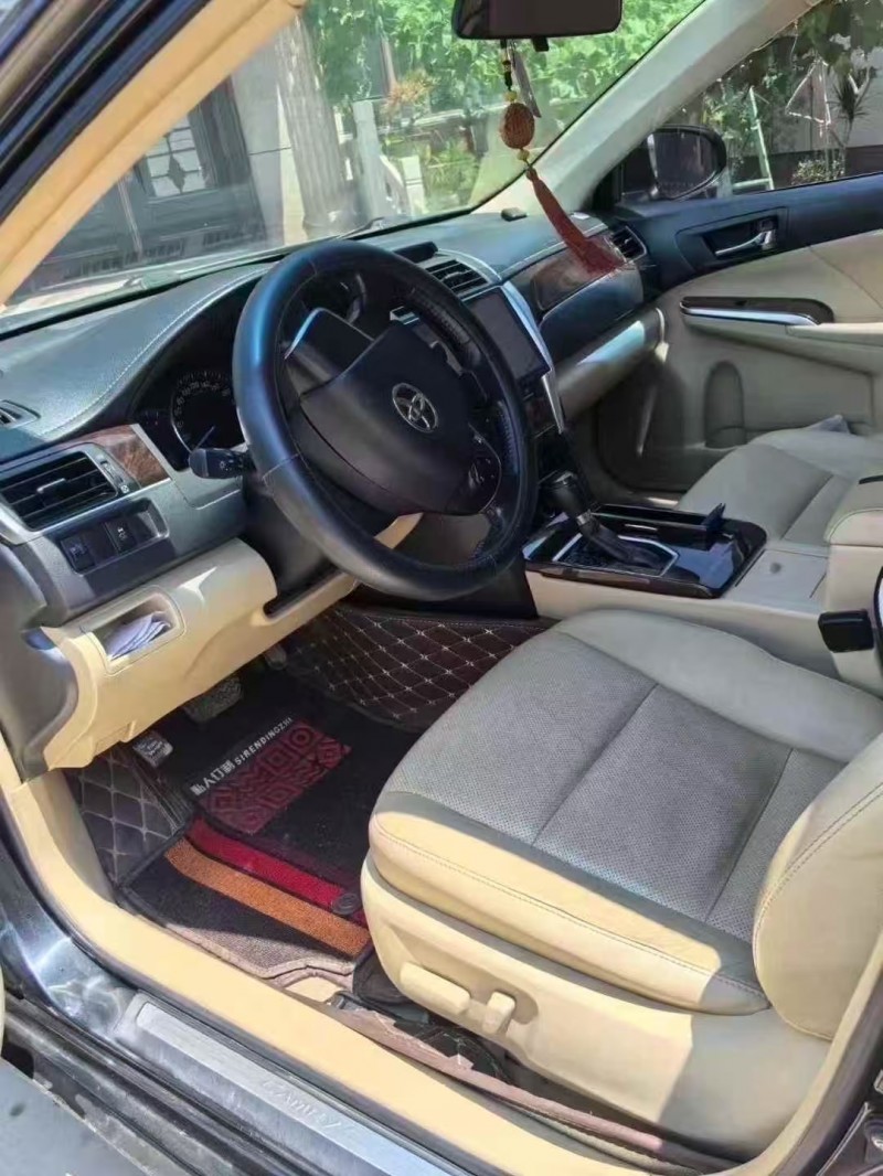 廊坊17年丰田凯美瑞4