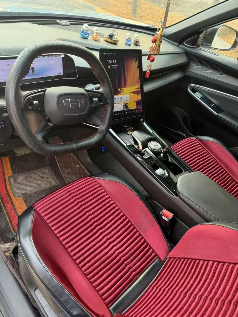 呼和浩特23年吉利博越4