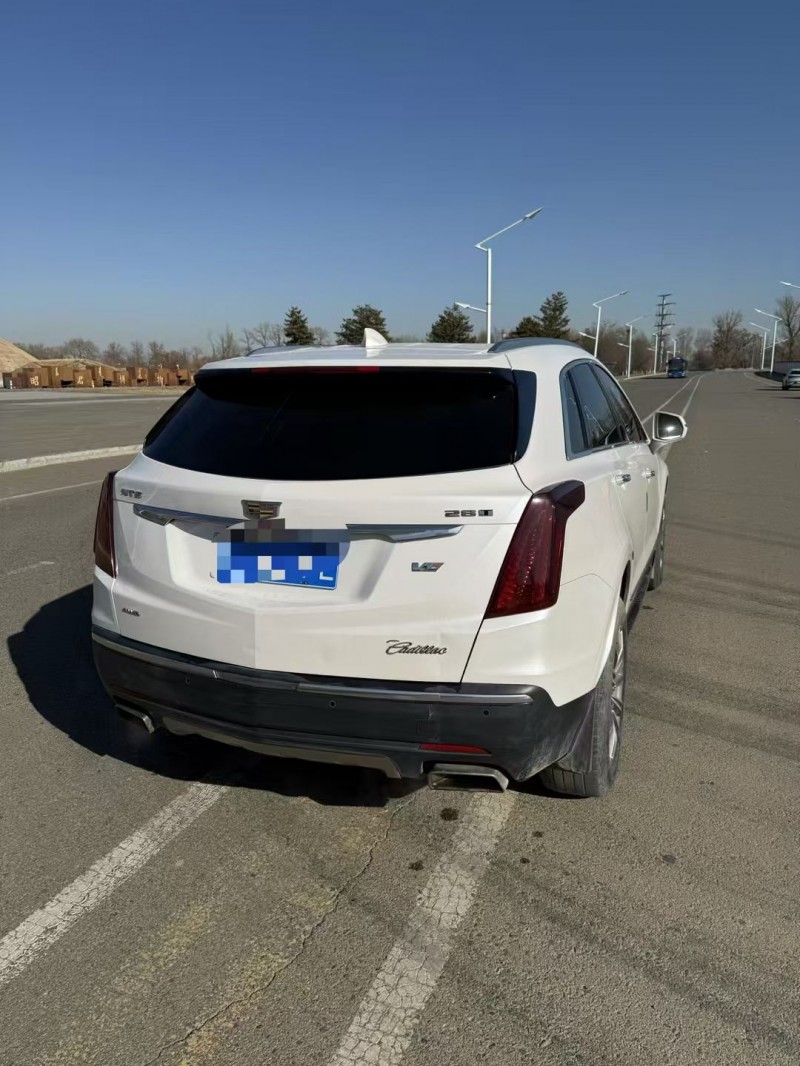 呼和浩特16年凯迪拉克XT58