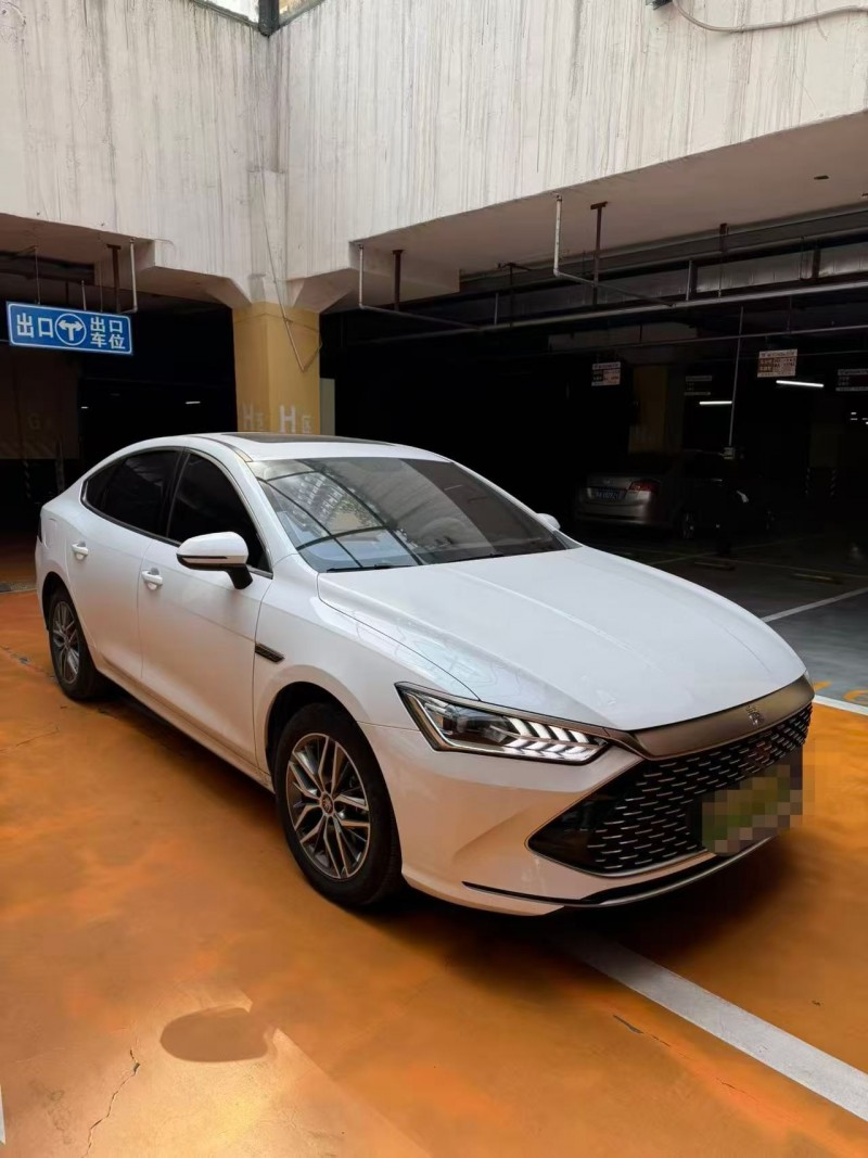 呼和浩特25年比亚迪秦2