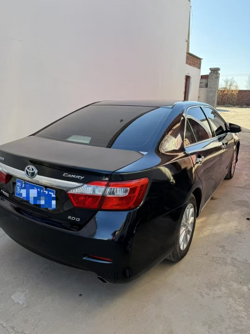 呼和浩特14年丰田凯美瑞7