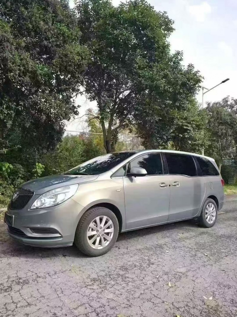 洛阳19年别克GL83