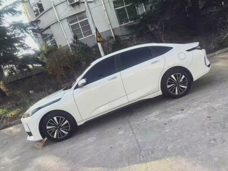 东营24年长安汽车启源3