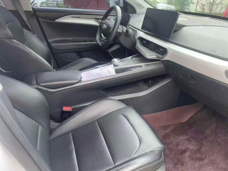 威海23年吉利几何7