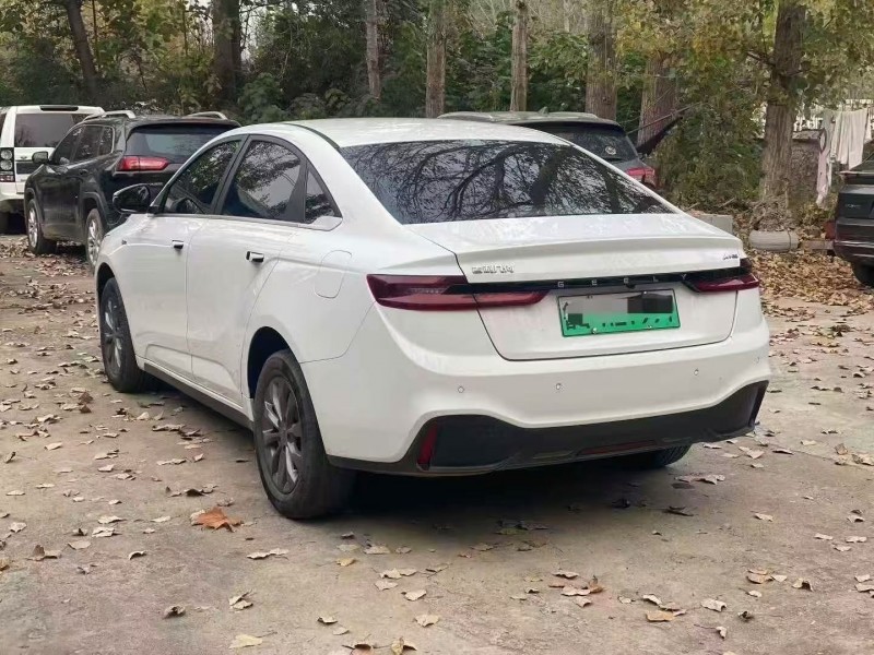 威海23年吉利几何8