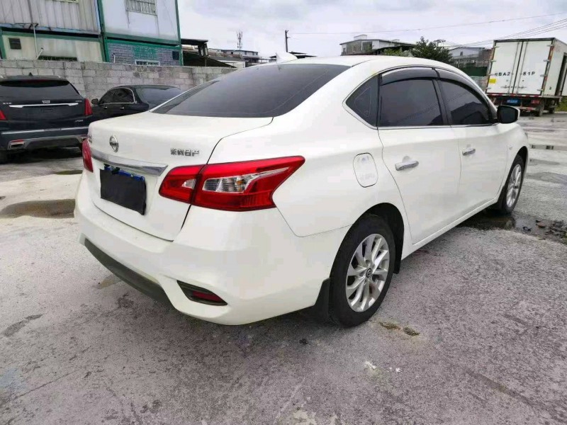 南宁23年日产轩逸2