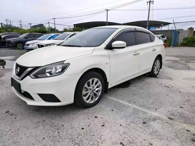 南宁23年日产轩逸9