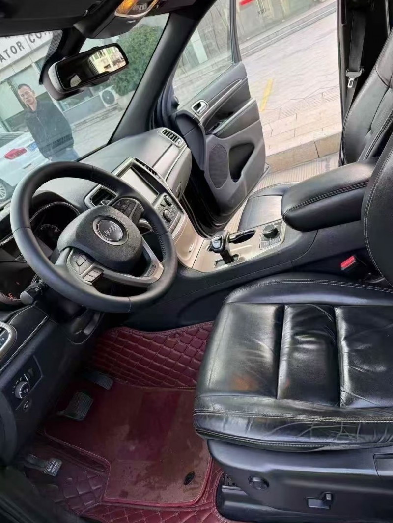 常州16年Jeep大切诺基5