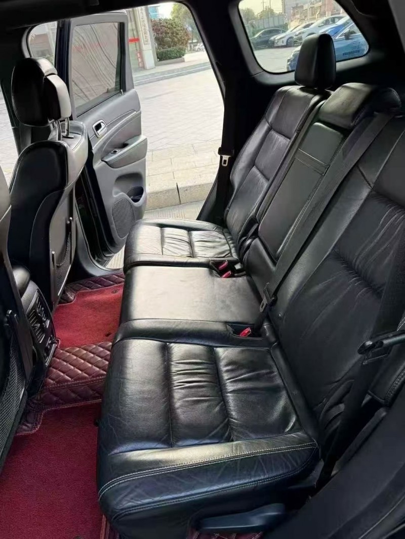 常州16年Jeep大切诺基7