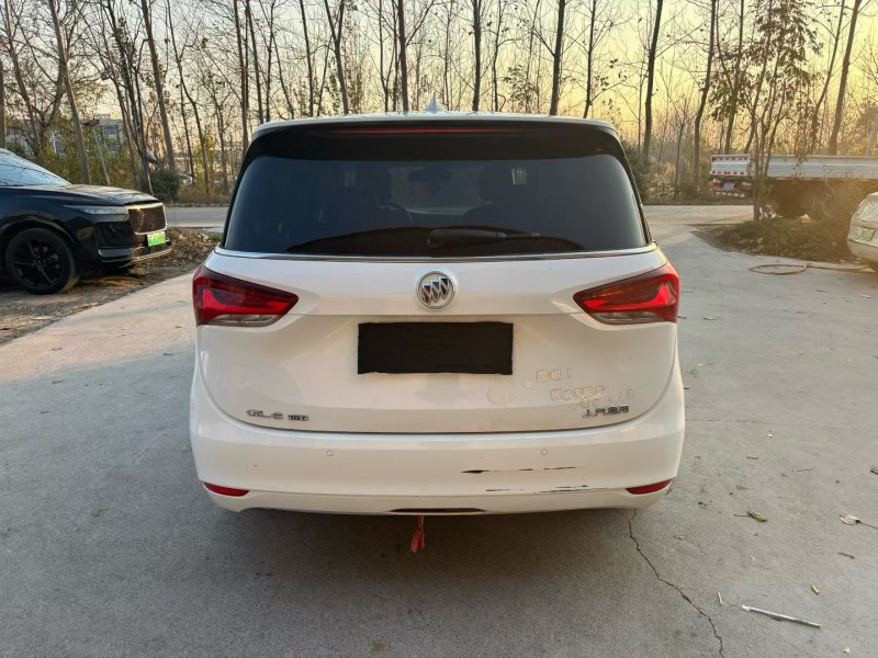 徐州19年别克GL69