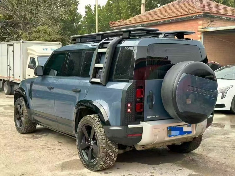 淄博22年路虎卫士7