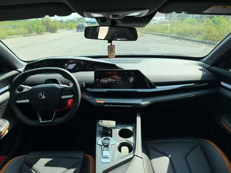 柳州25年长安汽车UNI9