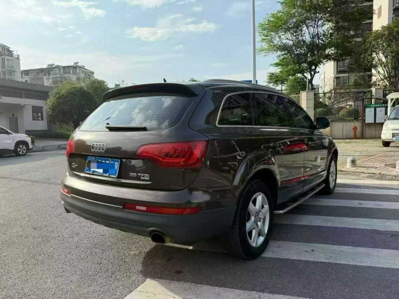 柳州15年奥迪Q76