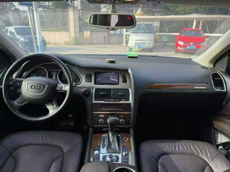 柳州15年奥迪Q79