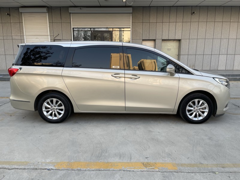 济宁18年别克GL87