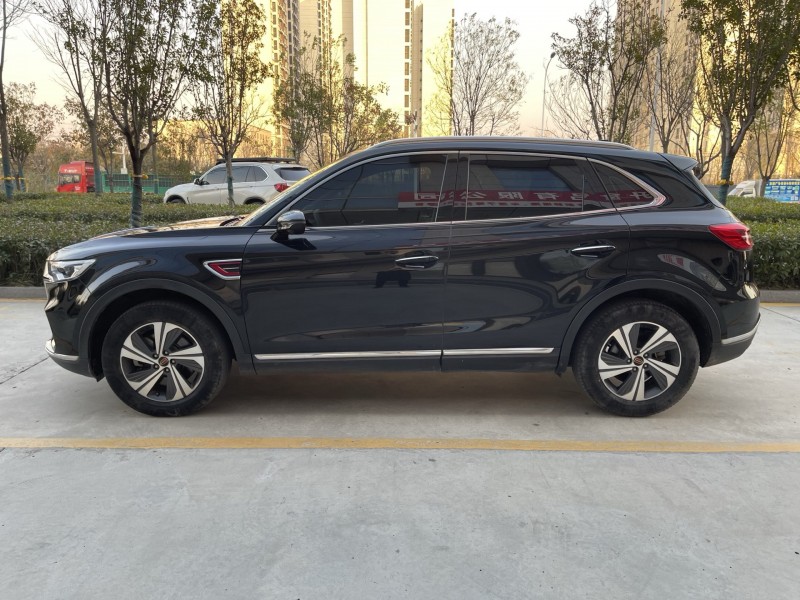 济宁21年红旗HS58