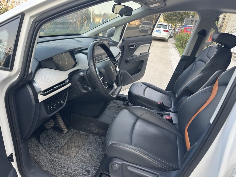 徐州23年奔腾nat5