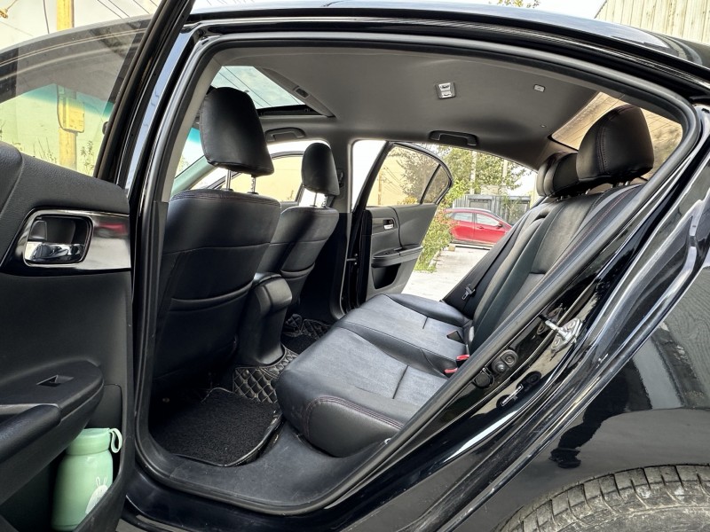 徐州17年本田雅阁6