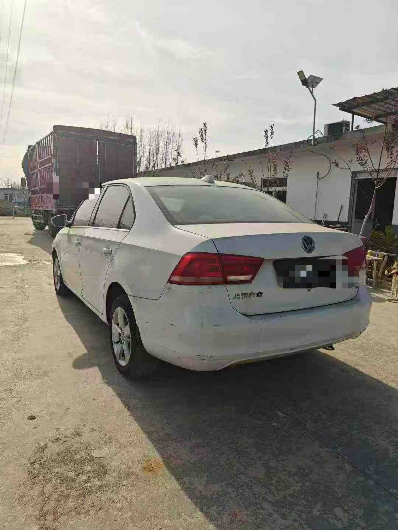 临沂14年大众桑塔纳7