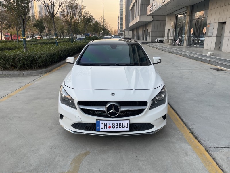 济宁18年奔驰CLA1