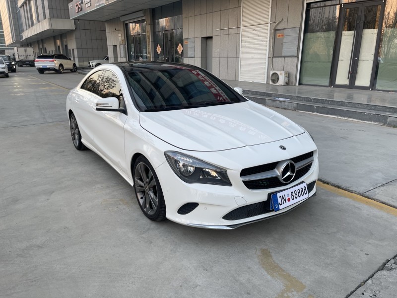 济宁18年奔驰CLA3
