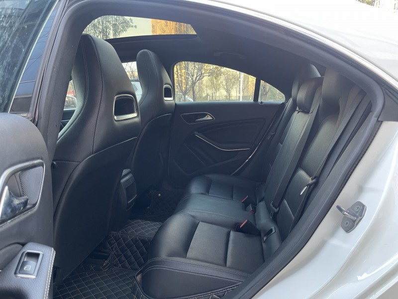 济宁18年奔驰CLA4