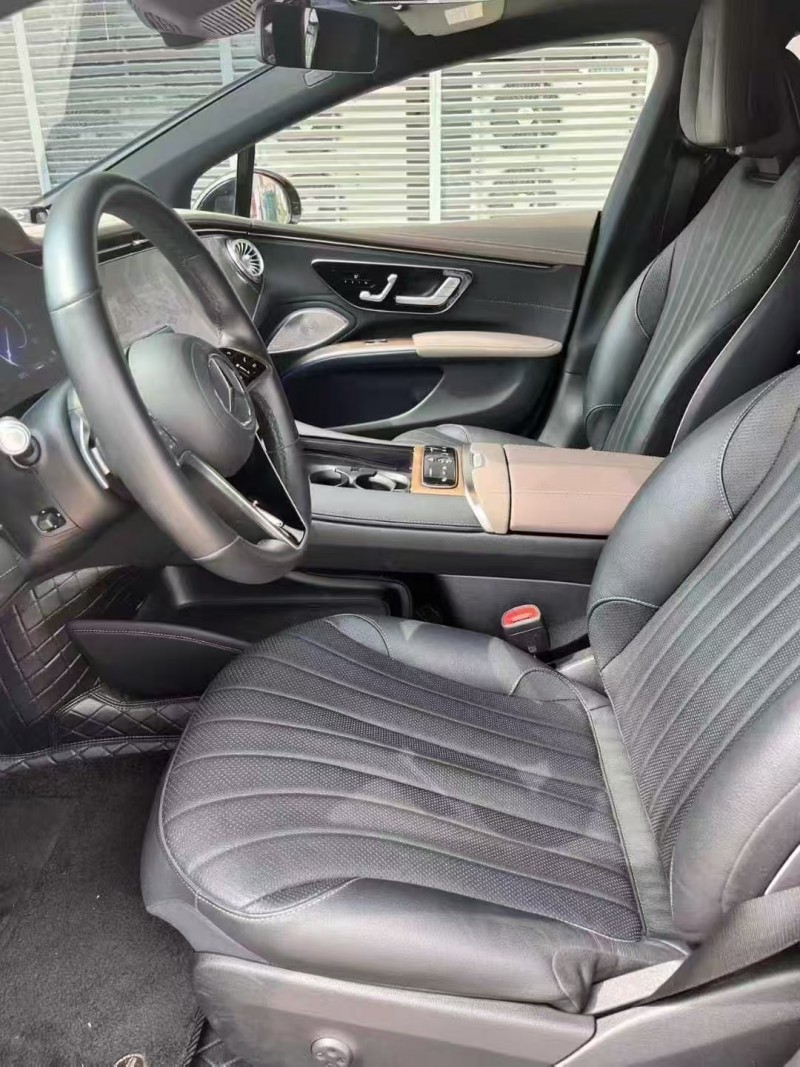 广州22年奔驰EQS7