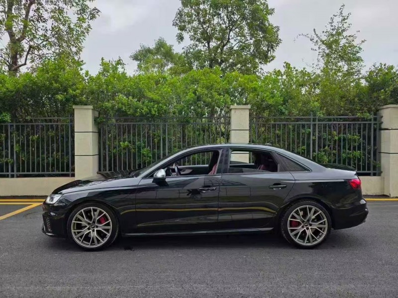 广州22年奥迪S48