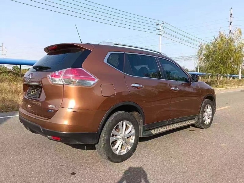 枣庄15年日产奇骏7