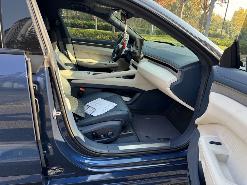 盐城24年极氪汽车0019