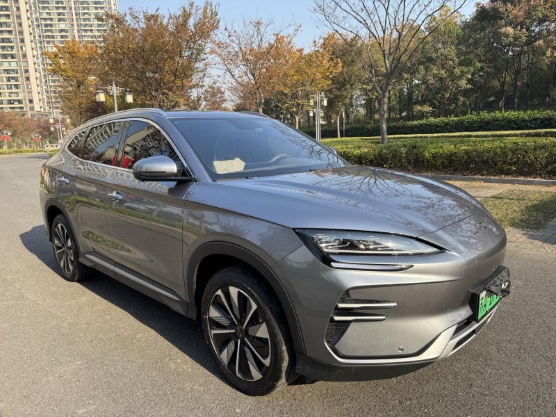 盐城25年比亚迪宋2