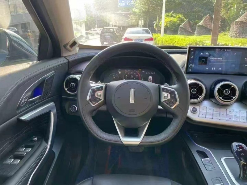 深圳21年长城汽车WEY8