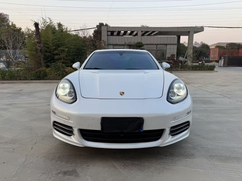 徐州13年保时捷帕拉梅拉1