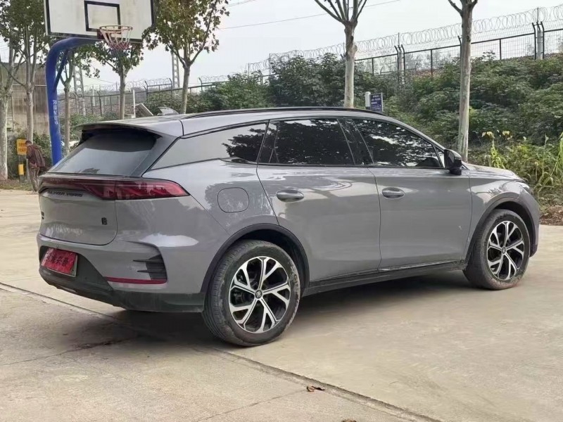 洛阳25年比亚迪唐6