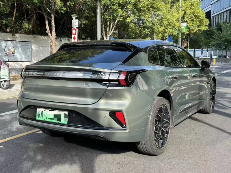 佛山24年极氪汽车0018