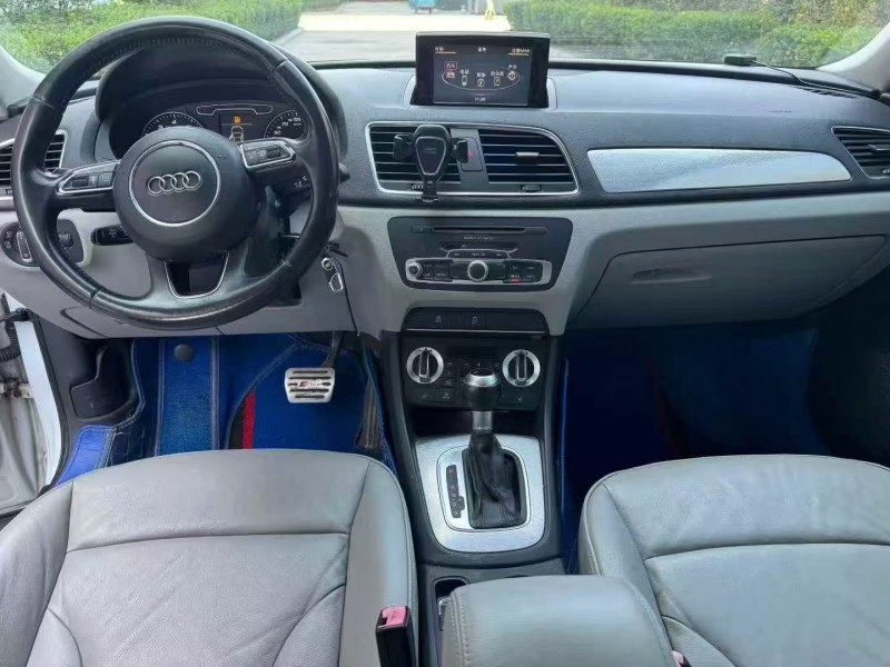 济宁13年奥迪Q36