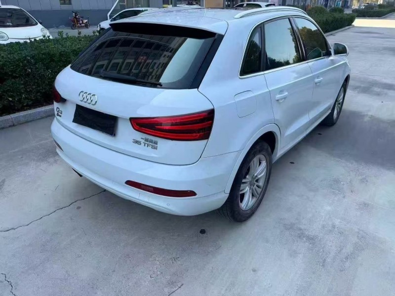 济宁13年奥迪Q37