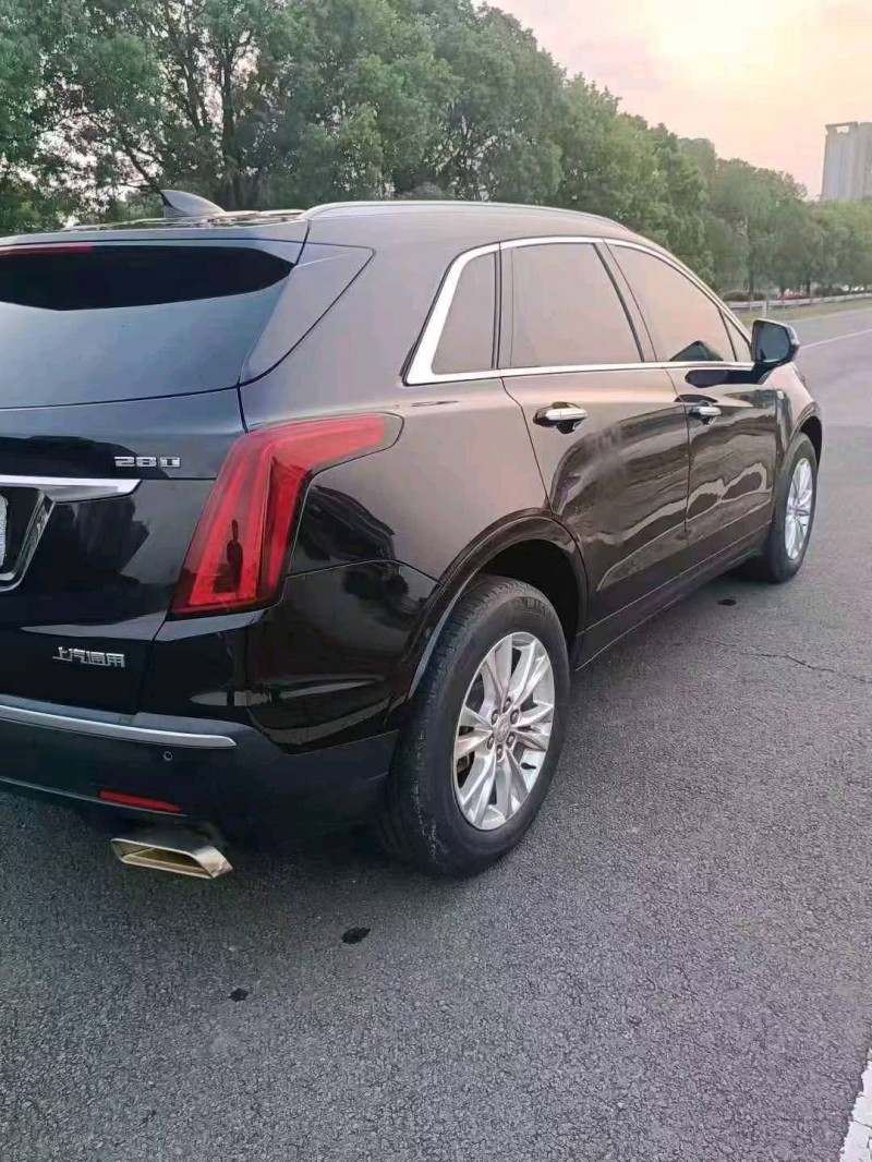 连云港20年凯迪拉克XT59