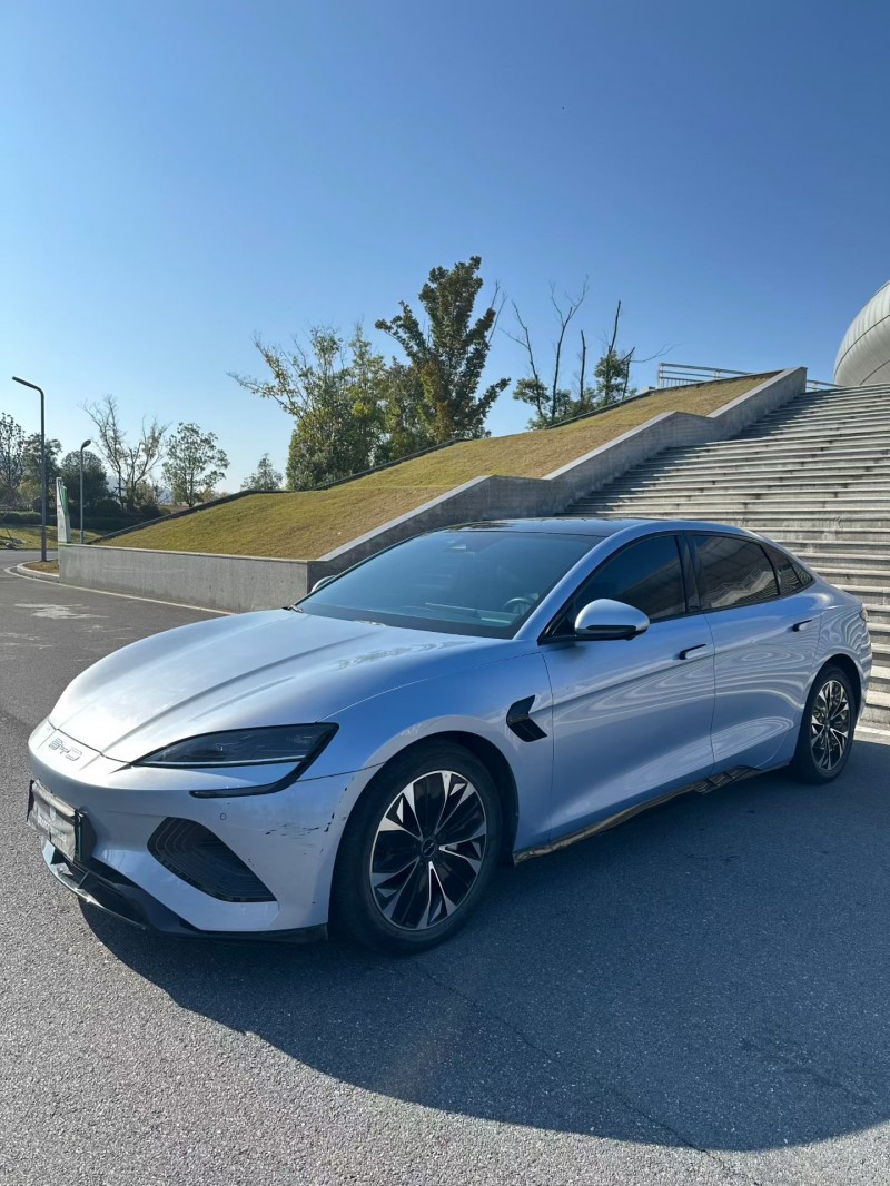 宜春23年比亚迪海豹2