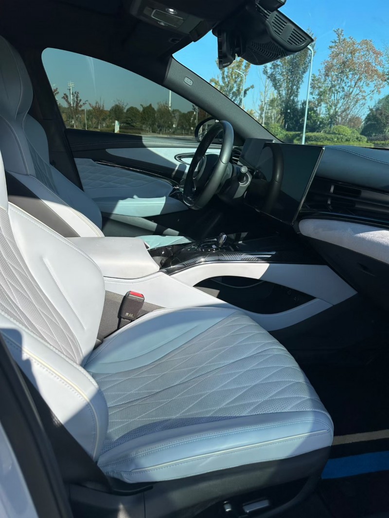 宜春23年比亚迪海豹8