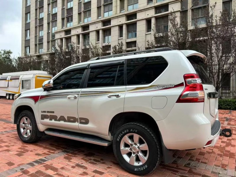 郑州16年丰田普拉多5