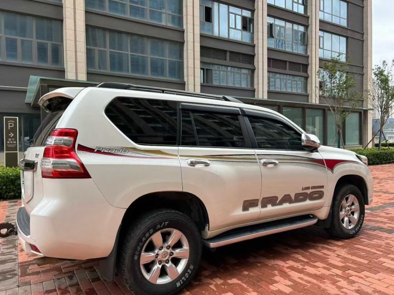 郑州16年丰田普拉多9