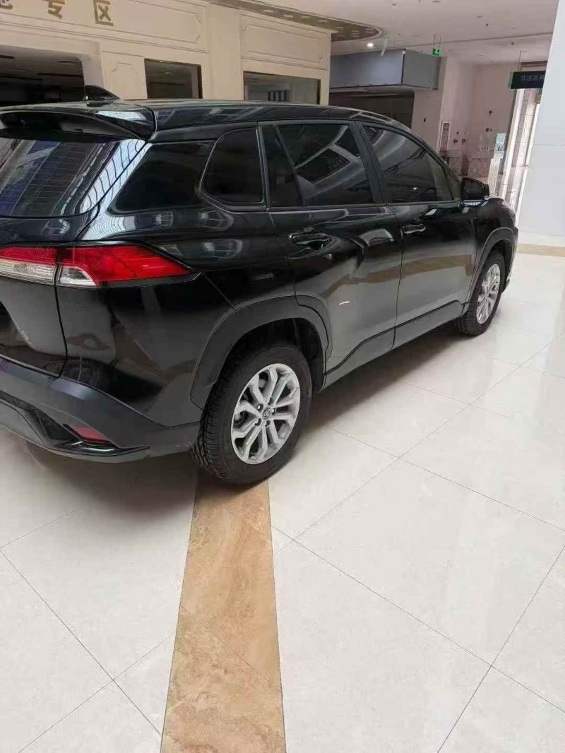 淮南25年丰田锋兰达8