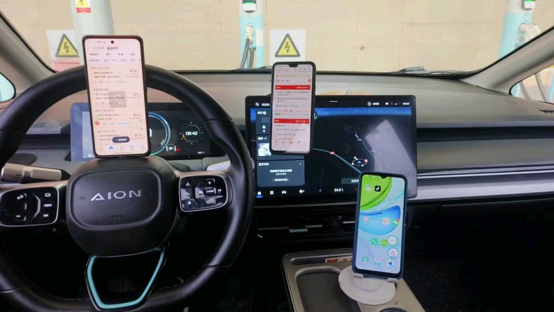 成都23年传祺埃安Y4