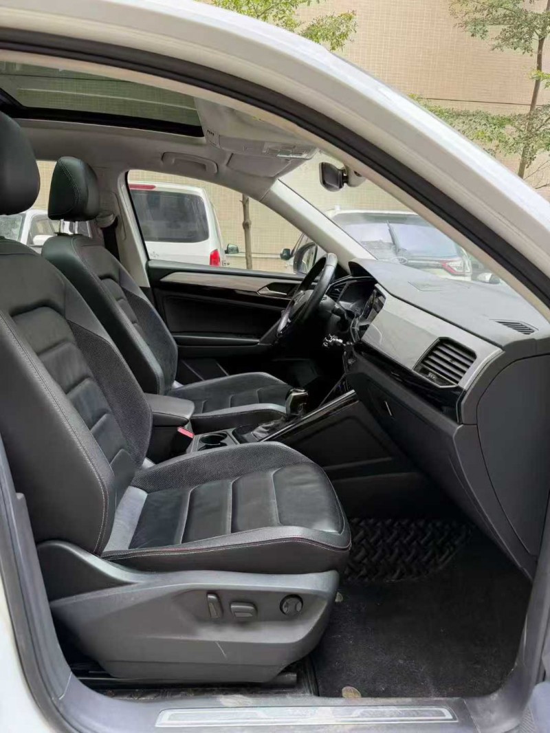 佛山20年大众探岳7