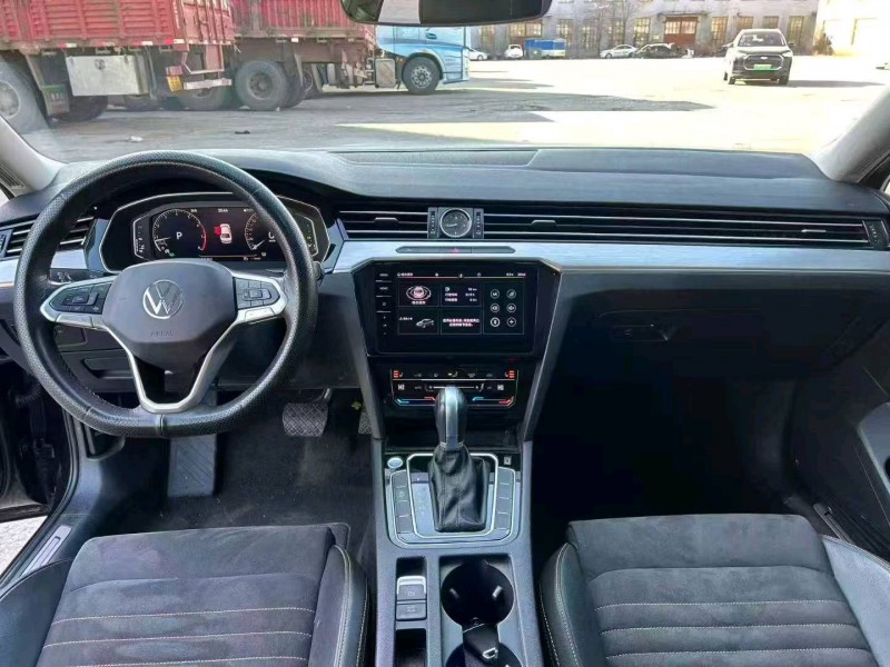 鸡西21年大众迈腾5