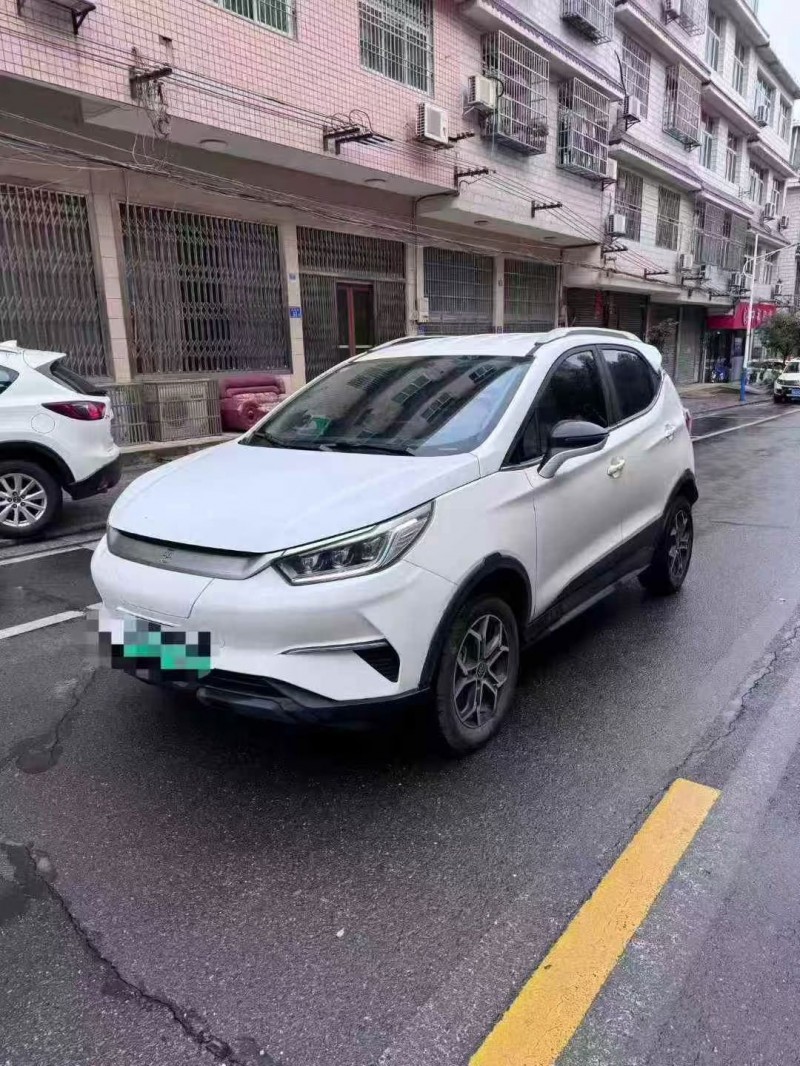 衡阳22年比亚迪元2